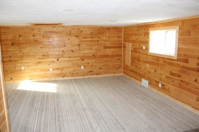 5020 E Arnold Lake Road, Harrison, MI 48625