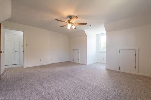 729 Wood Duck LN, Chesapeake, VA 23323