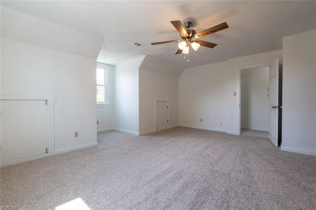 729 Wood Duck LN, Chesapeake, VA 23323