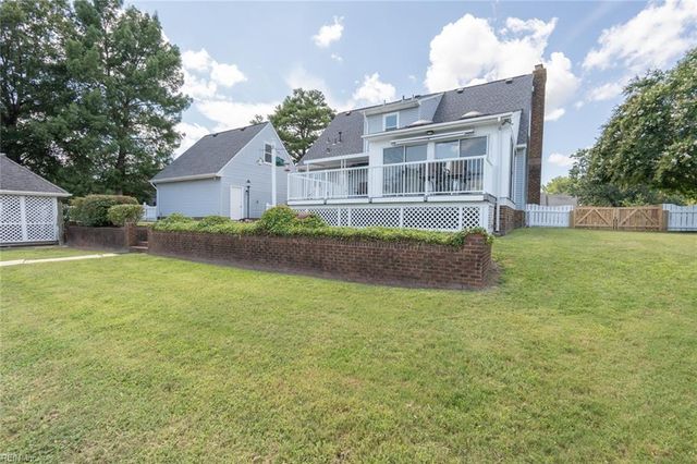 729 Wood Duck LN, Chesapeake, VA 23323