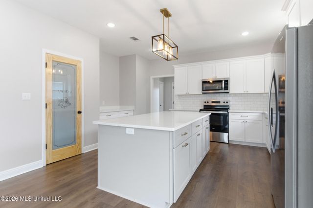 410 Legacy Boulevard, Hattiesburg, MS 39402