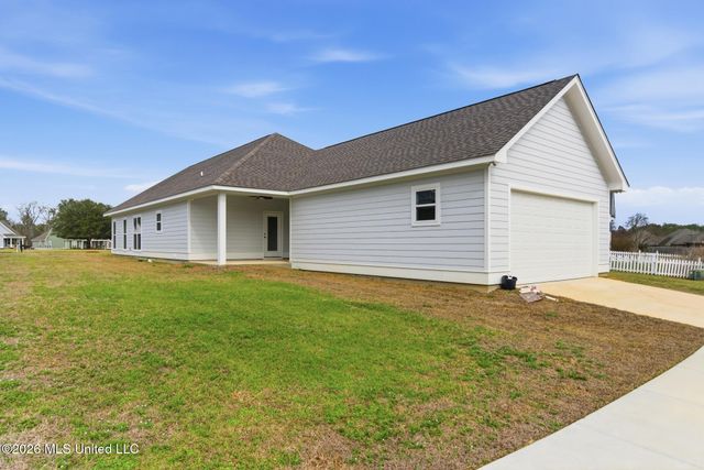 410 Legacy Boulevard, Hattiesburg, MS 39402