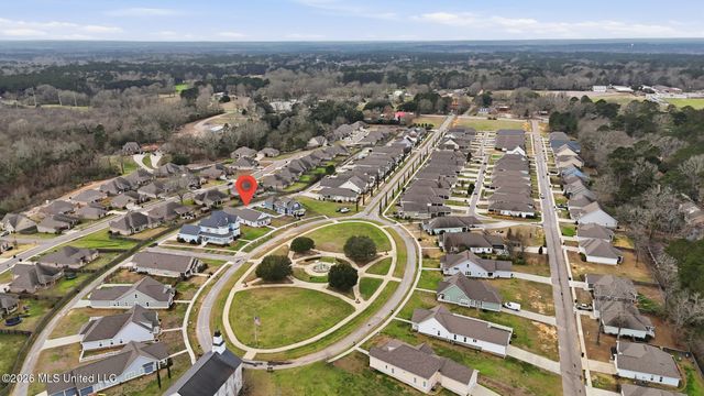 410 Legacy Boulevard, Hattiesburg, MS 39402
