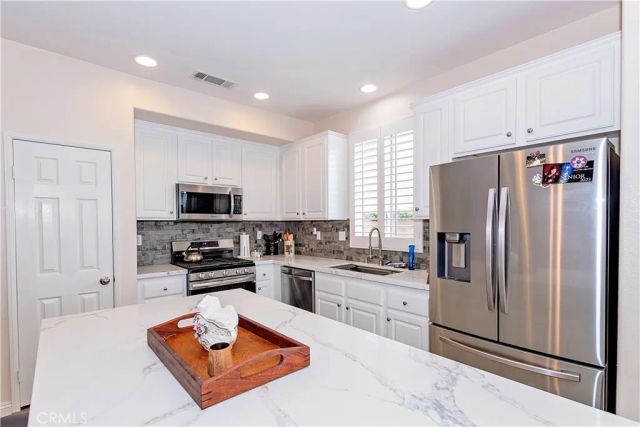 3947 Grandview, Palmdale, CA 93551