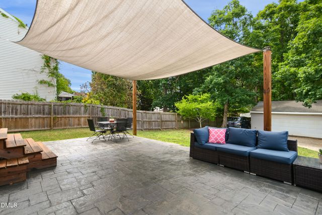 209 Texanna Way, Holly Springs, NC 27540