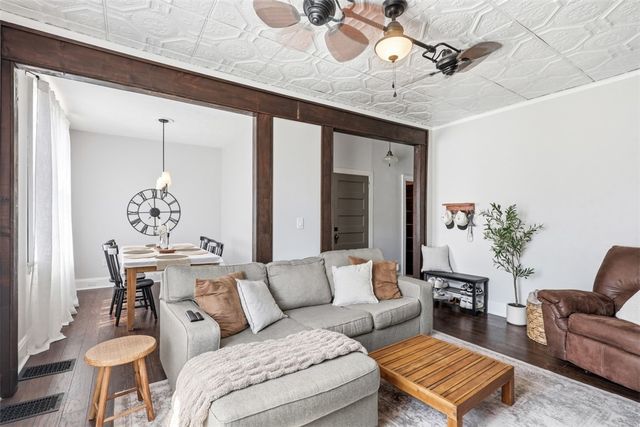 144 S Bryant Ave, Bellevue, PA 15202