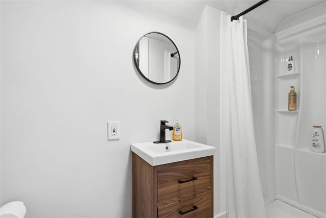 144 S Bryant Ave, Bellevue, PA 15202