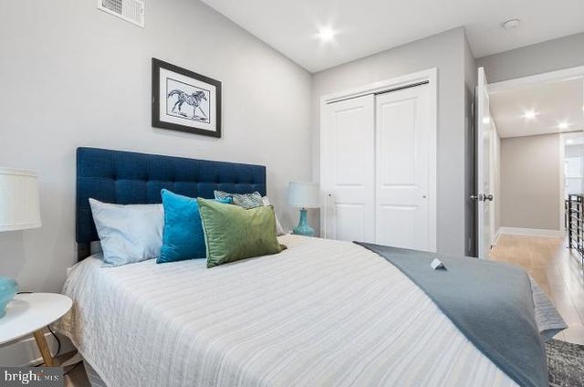 1404 S CLARION ST, Philadelphia, PA 19147