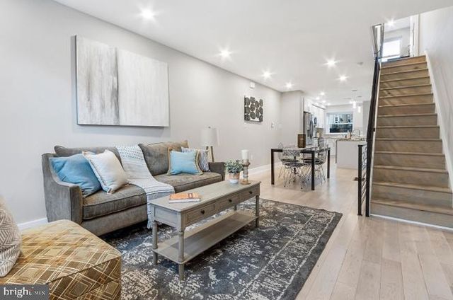 1404 S CLARION ST, Philadelphia, PA 19147