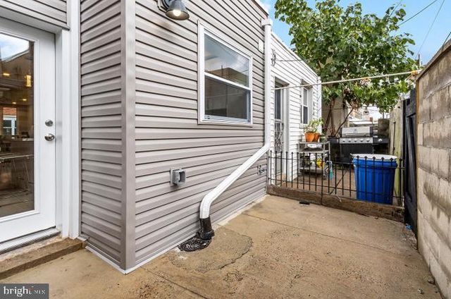 1404 S CLARION ST, Philadelphia, PA 19147