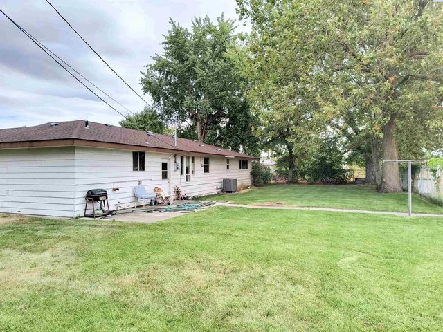 210703 E Bryson Brown Rd, Kennewick, WA 99337