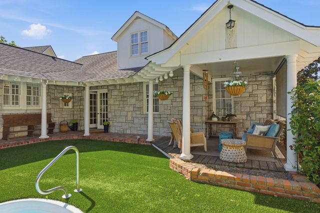 278 Harding Pl, Nashville, TN 37205