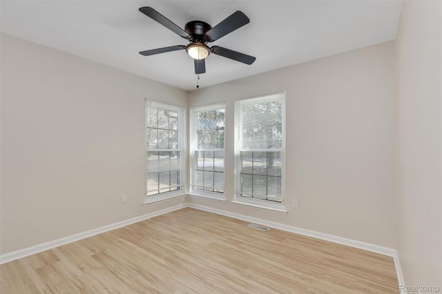 40526 Newport Drive, Plymouth Charter Township, MI 48170