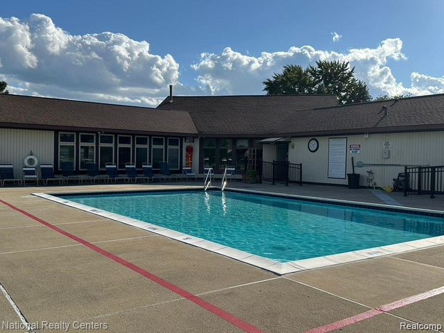 40526 Newport Drive, Plymouth Charter Township, MI 48170