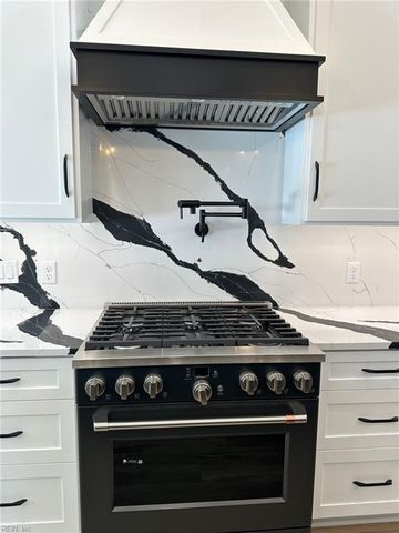 107 Goffigans TRCE, Yorktown, VA 23693