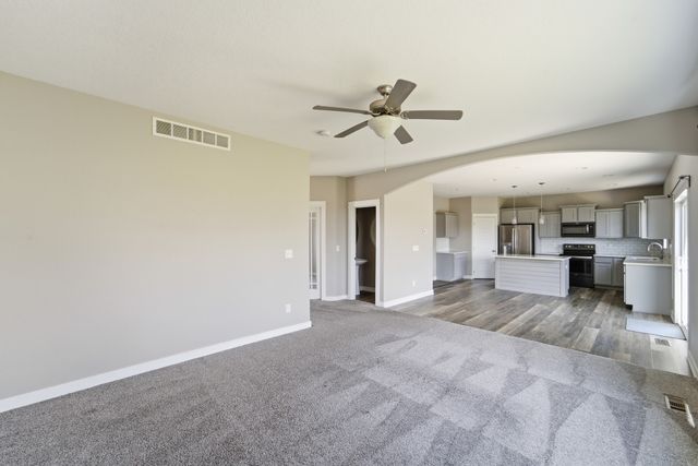 1409 Evans View Drive, Adel, IA 50003