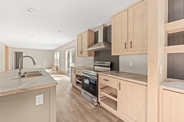 4765 Cates Bay Hwy., Conway, SC 29527