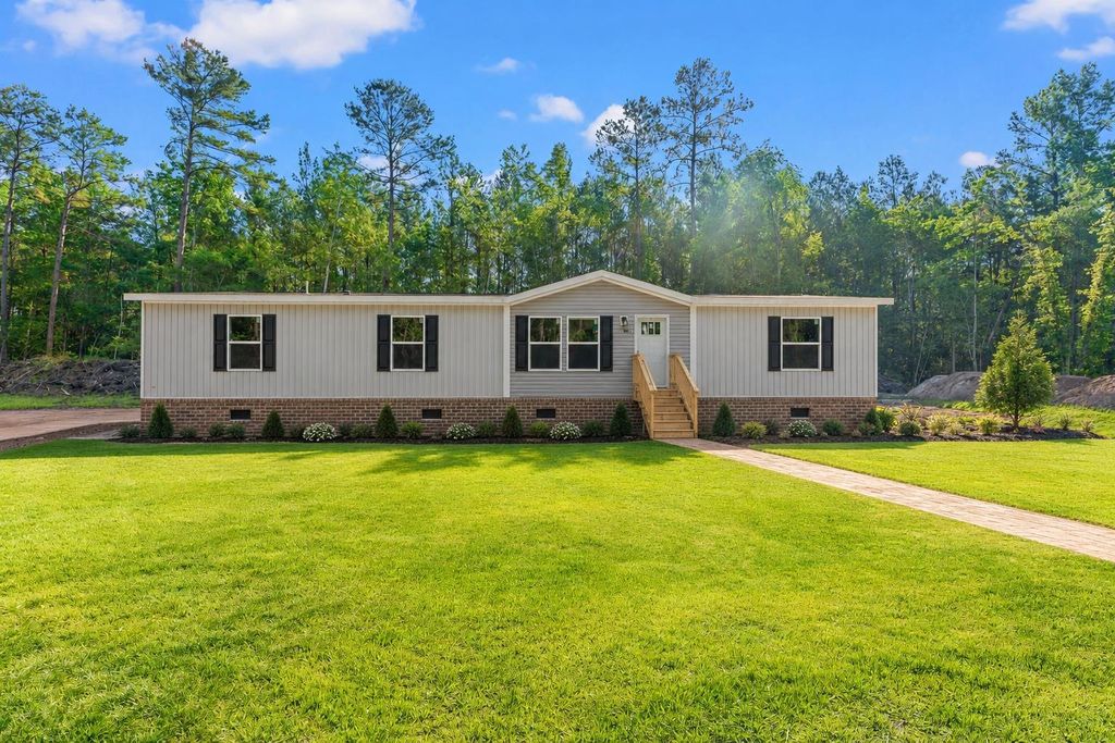 4765 Cates Bay Hwy., Conway, SC 29527