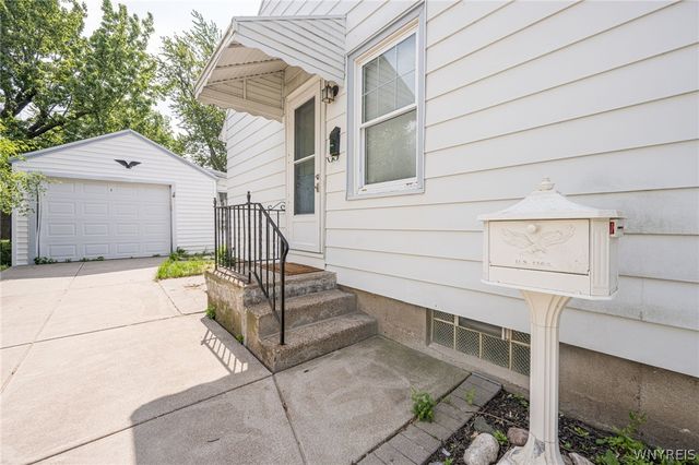 139 Pickford Avenue, Tonawanda, NY 14223