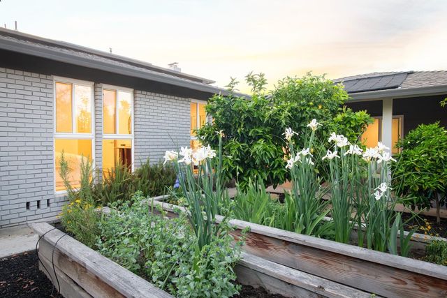 845 Groton Court, Sunnyvale, CA 94087