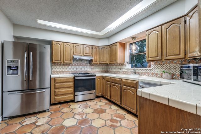 1707 Whitehaven, San Antonio, TX 78232