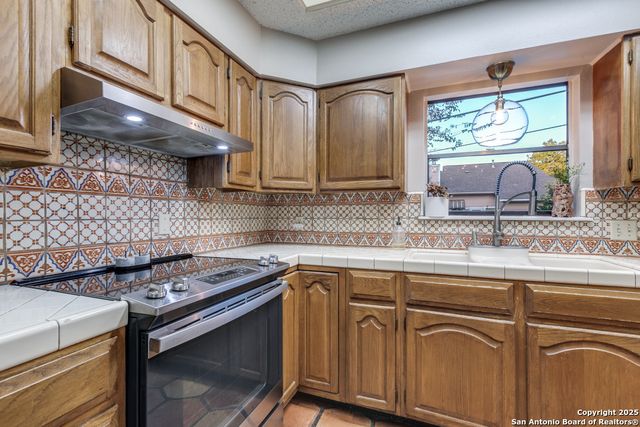 1707 Whitehaven, San Antonio, TX 78232