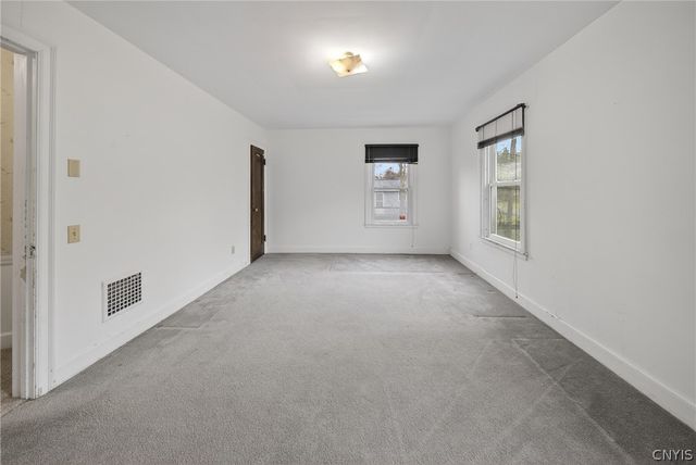 125 Stoneridge Dr, Dewitt, NY 13214