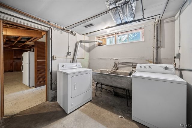 125 Stoneridge Dr, Dewitt, NY 13214