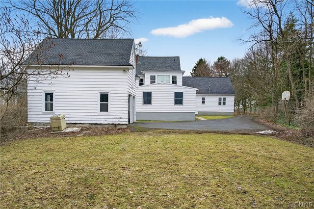 125 Stoneridge Dr, Dewitt, NY 13214