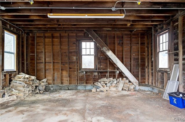 125 Stoneridge Dr, Dewitt, NY 13214