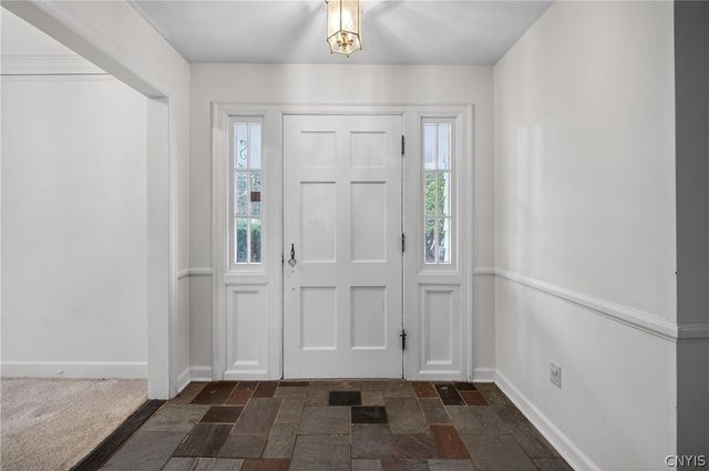 125 Stoneridge Dr, Dewitt, NY 13214