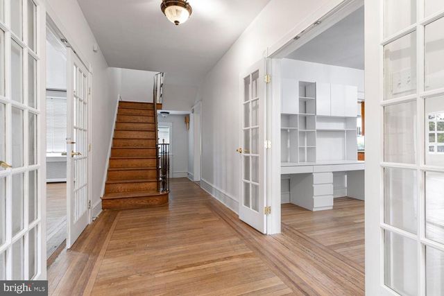 825 E HAINES ST, Philadelphia, PA 19138
