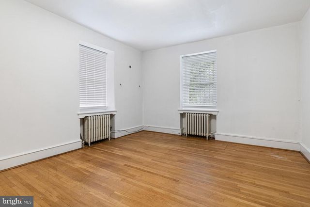 825 E HAINES ST, Philadelphia, PA 19138