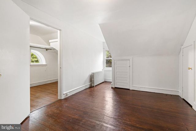 825 E HAINES ST, Philadelphia, PA 19138