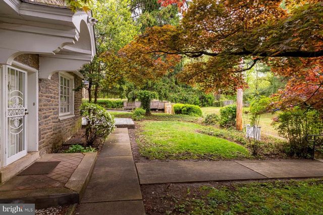 825 E HAINES ST, Philadelphia, PA 19138