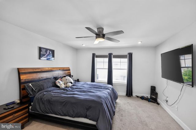 17768 KINGFISHER ISLE RD, Dumfries, VA 22026
