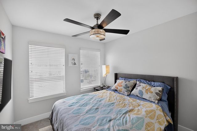 17768 KINGFISHER ISLE RD, Dumfries, VA 22026