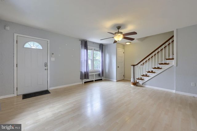1040 E ORANGE ST, Lancaster, PA 17602