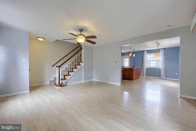 1040 E ORANGE ST, Lancaster, PA 17602