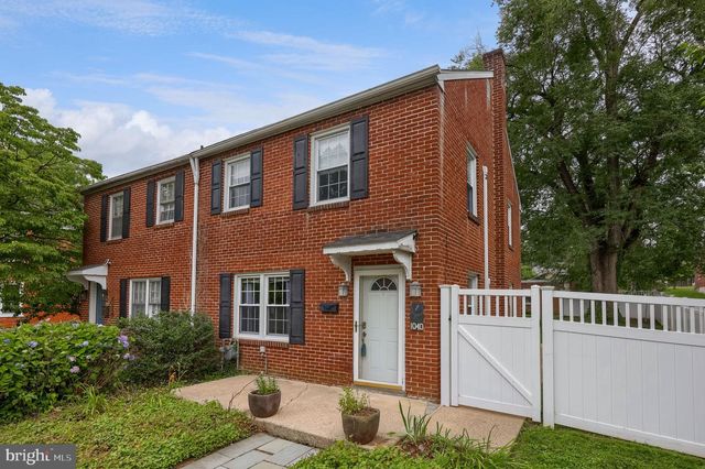 1040 E ORANGE ST, Lancaster, PA 17602