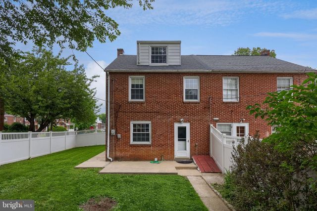 1040 E ORANGE ST, Lancaster, PA 17602