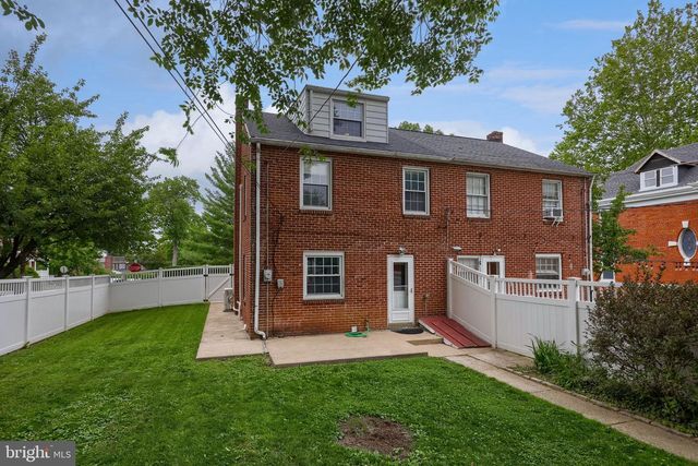 1040 E ORANGE ST, Lancaster, PA 17602
