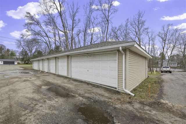 2245 S Commerce Road, Wolverine Lake, MI 48390