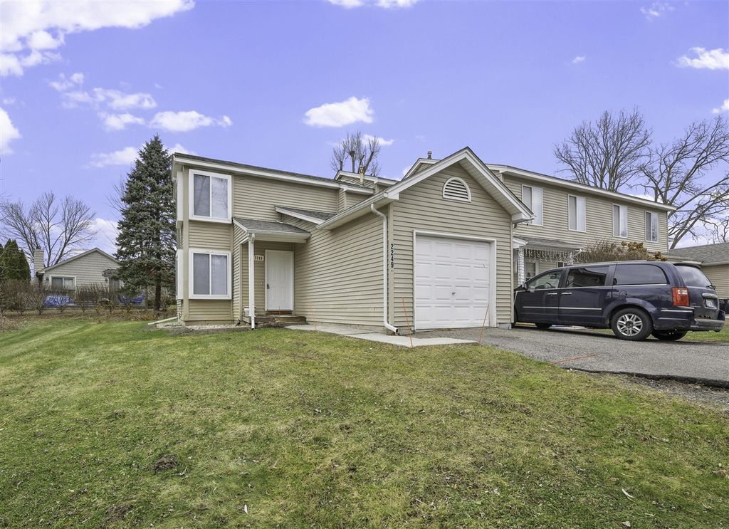 2245 S Commerce Road, Wolverine Lake, MI 48390