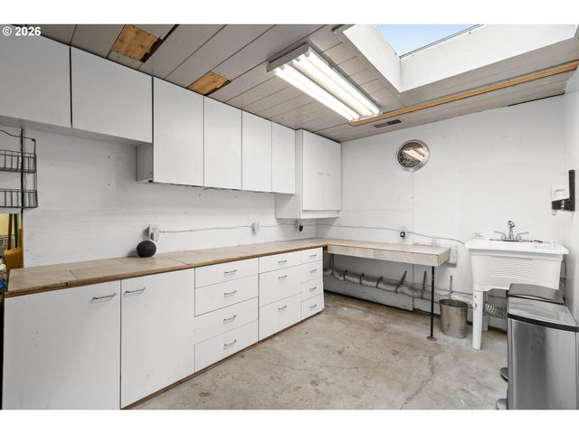 11465 Sw 92ND Ave, Portland, OR 97223