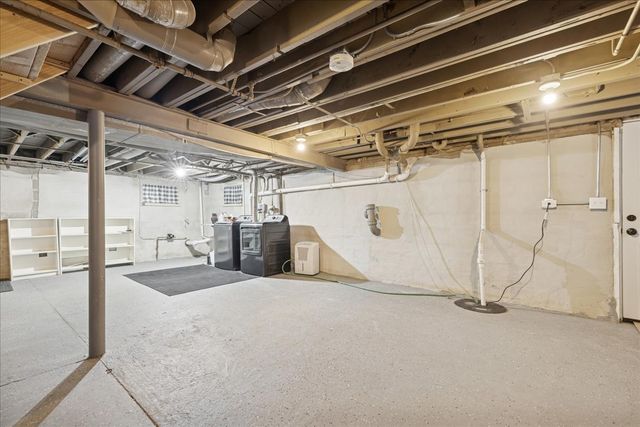 215 Indian Trail, Lake In The Hills, IL 60156