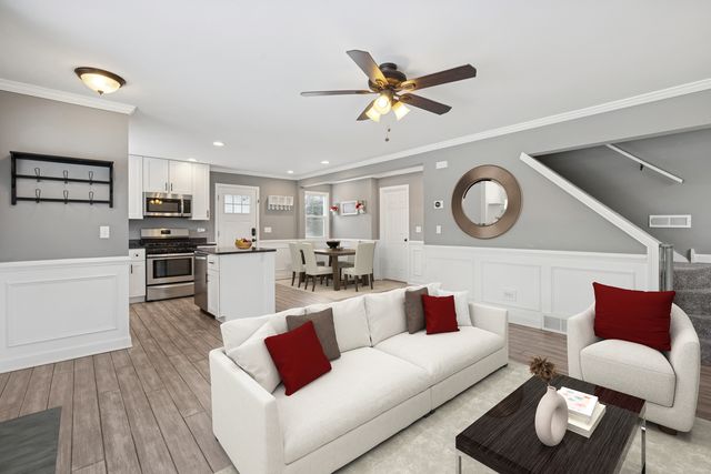 215 Indian Trail, Lake In The Hills, IL 60156