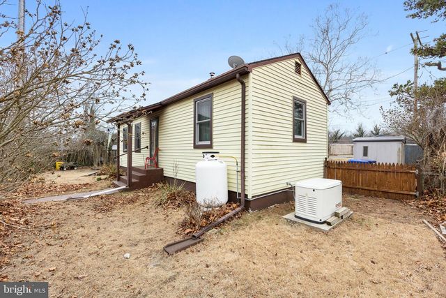 27 MARKET ST, Browns Mills, NJ 08015