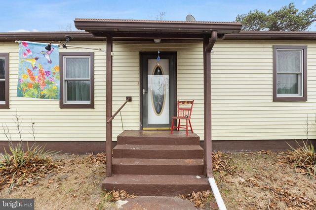 27 MARKET ST, Browns Mills, NJ 08015