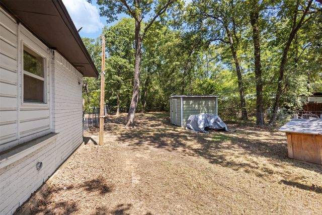 14344 Daniel Boone Lane, Log Cabin, TX 75148